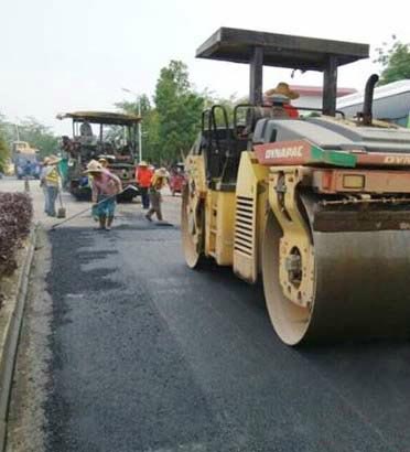 黑色瀝青路面維修施工